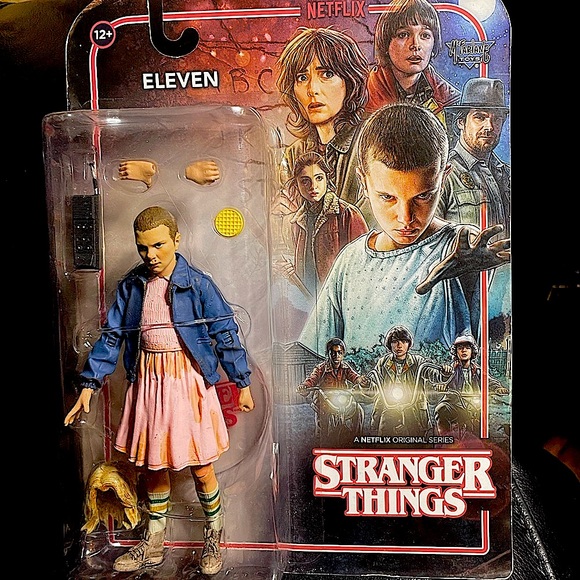 Stranger Things S1 Eleven - Picture 1 of 3